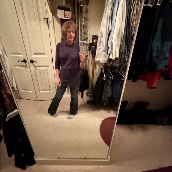 Gianni Bini Tops - 10/10$. Black Turtleneck knit top. Large but fits like a small.